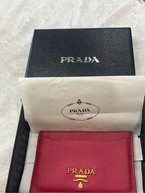 Authentic PRADA Pink Saffiano Leather Card Holder with Gold Logo.
